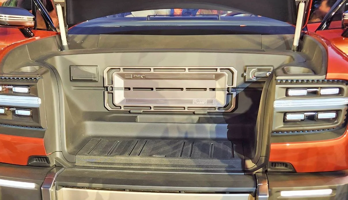 onboard air compressor scout traveler suv.webp