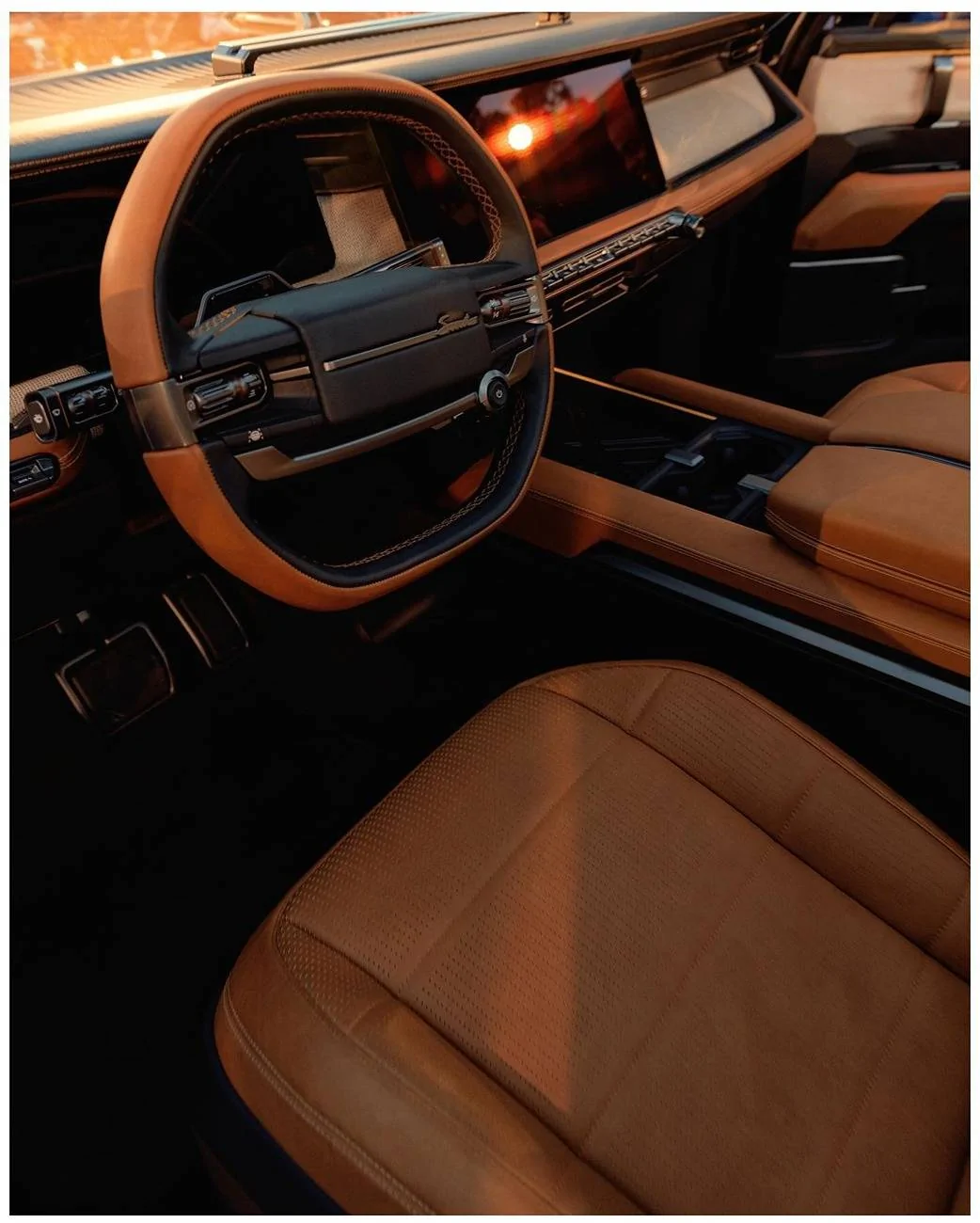 2027 2028 Scout Traveler photos from reveal night 5.webp