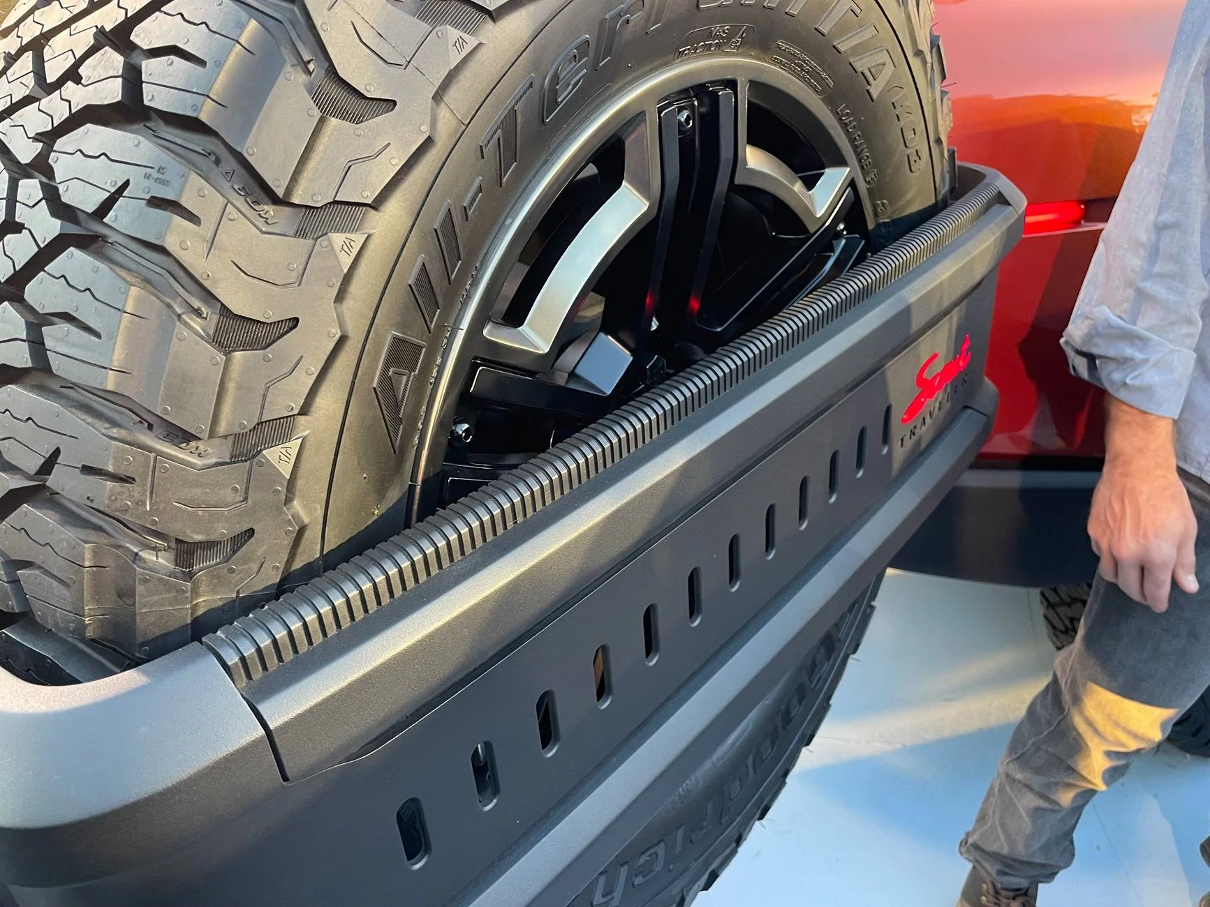 35%22 inch 35's tires BFG KO3 on scout ev 3.webp