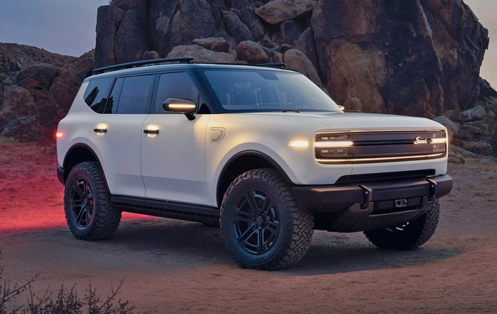 Satin White Scout Traveler - First Look